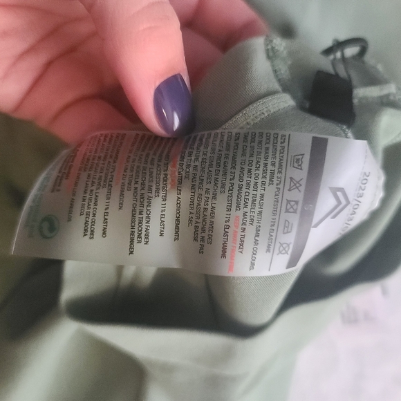 Oner active NWT sage green short - Picture 9 of 9